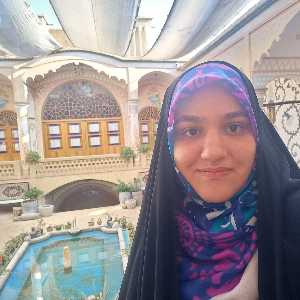 نرگس فهری