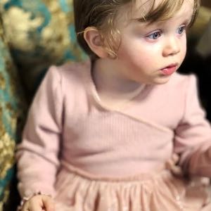 سارا بنیادی